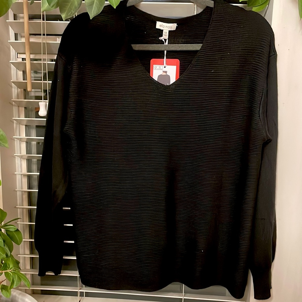 Ella Moss Black Pull over sweater